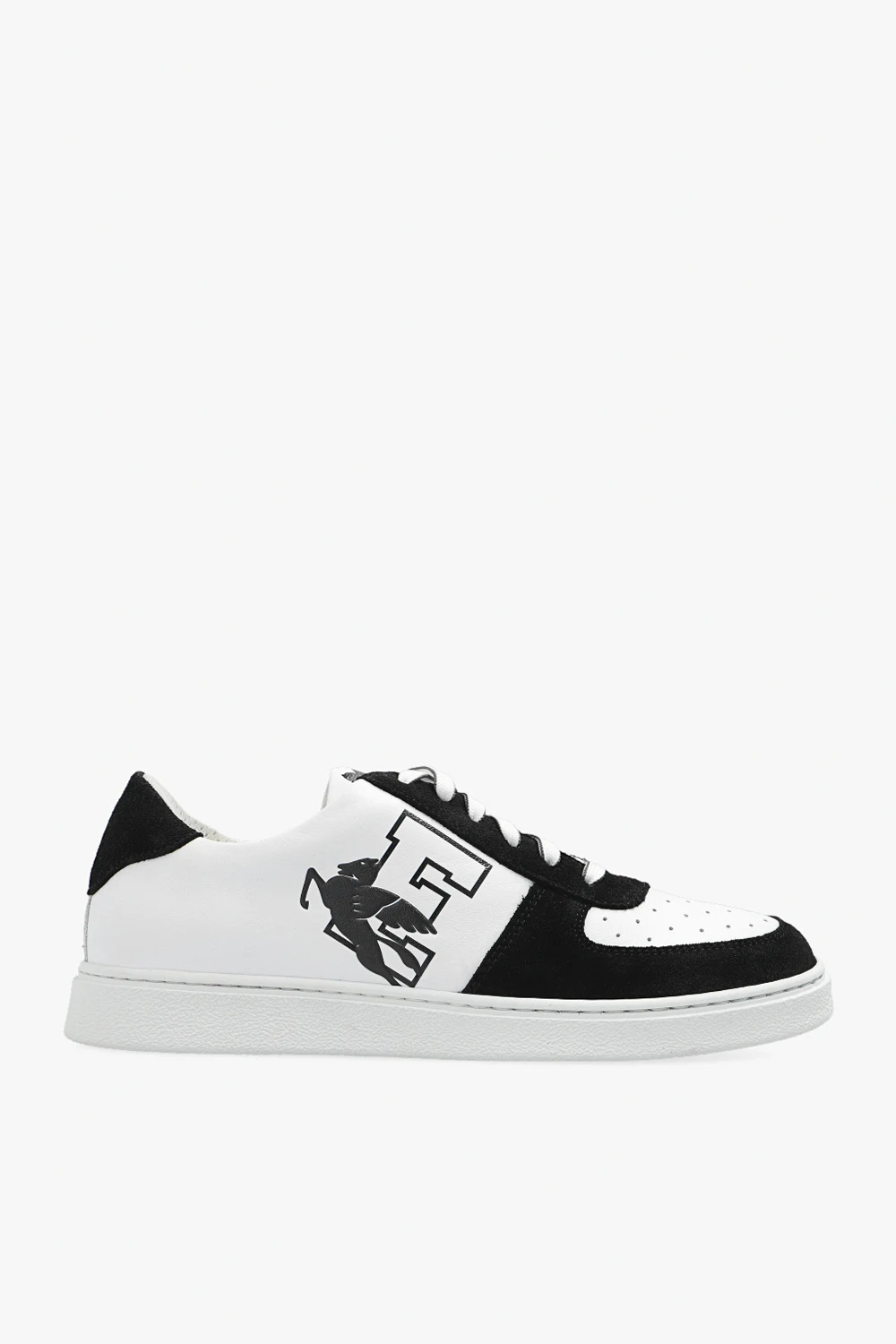Sneakers with logo