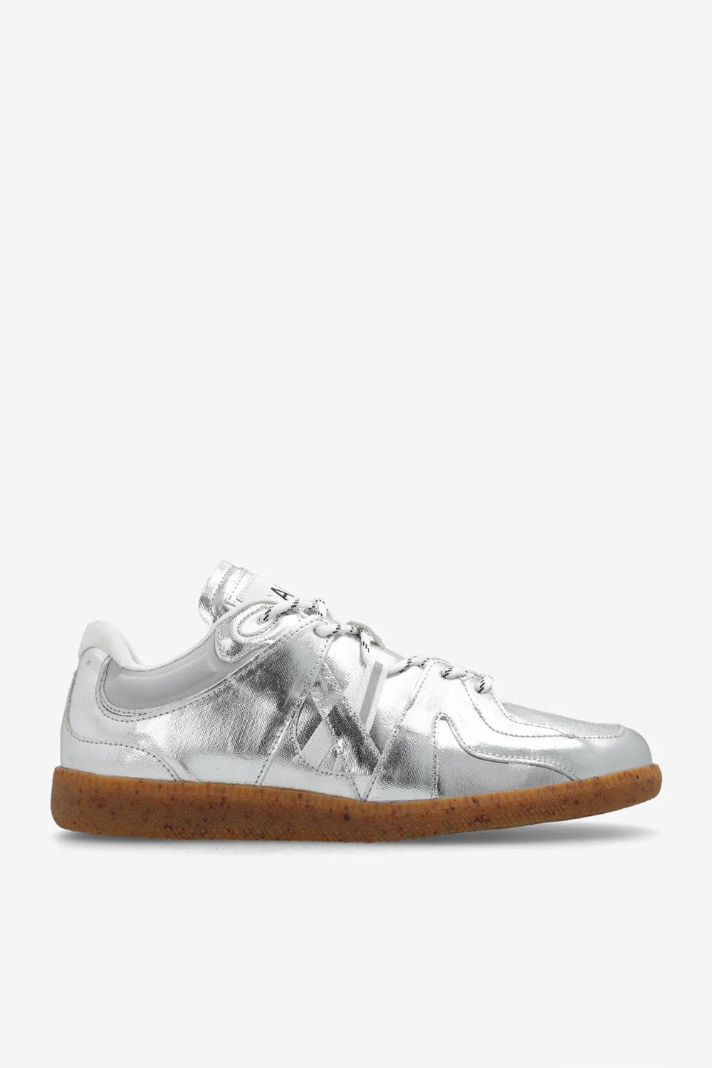 Sneakers with logo