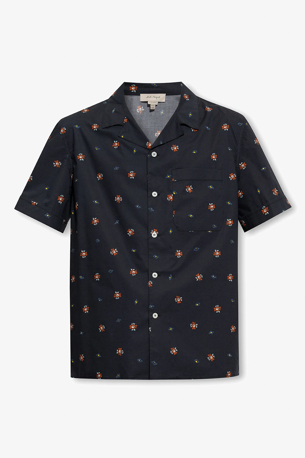 Shirt with short sleeves