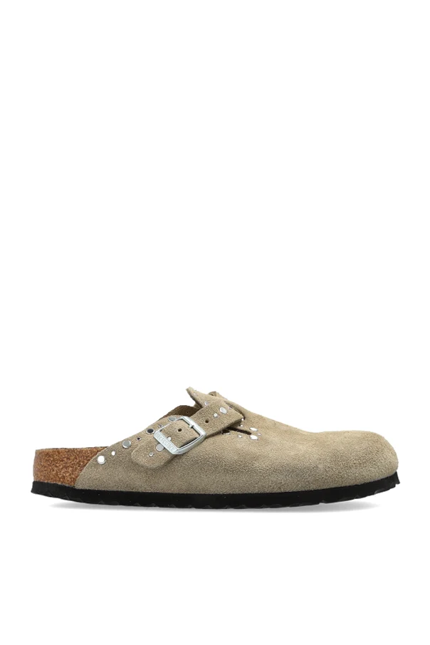 beige Boston Riviet Border’ slides