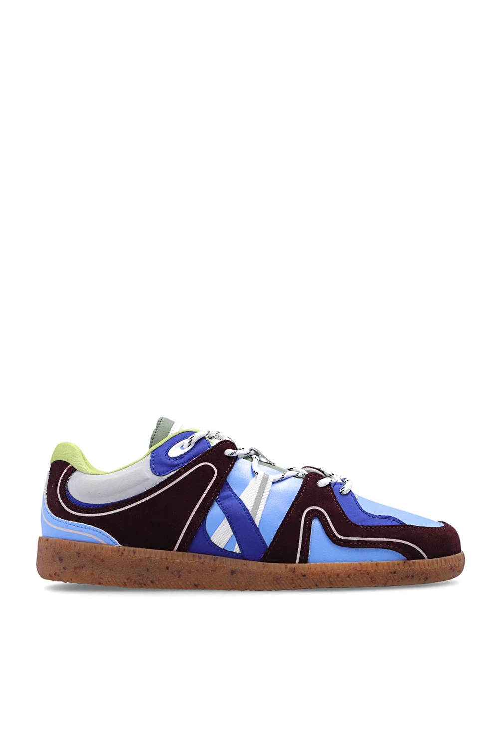 Sneakers with logo patch