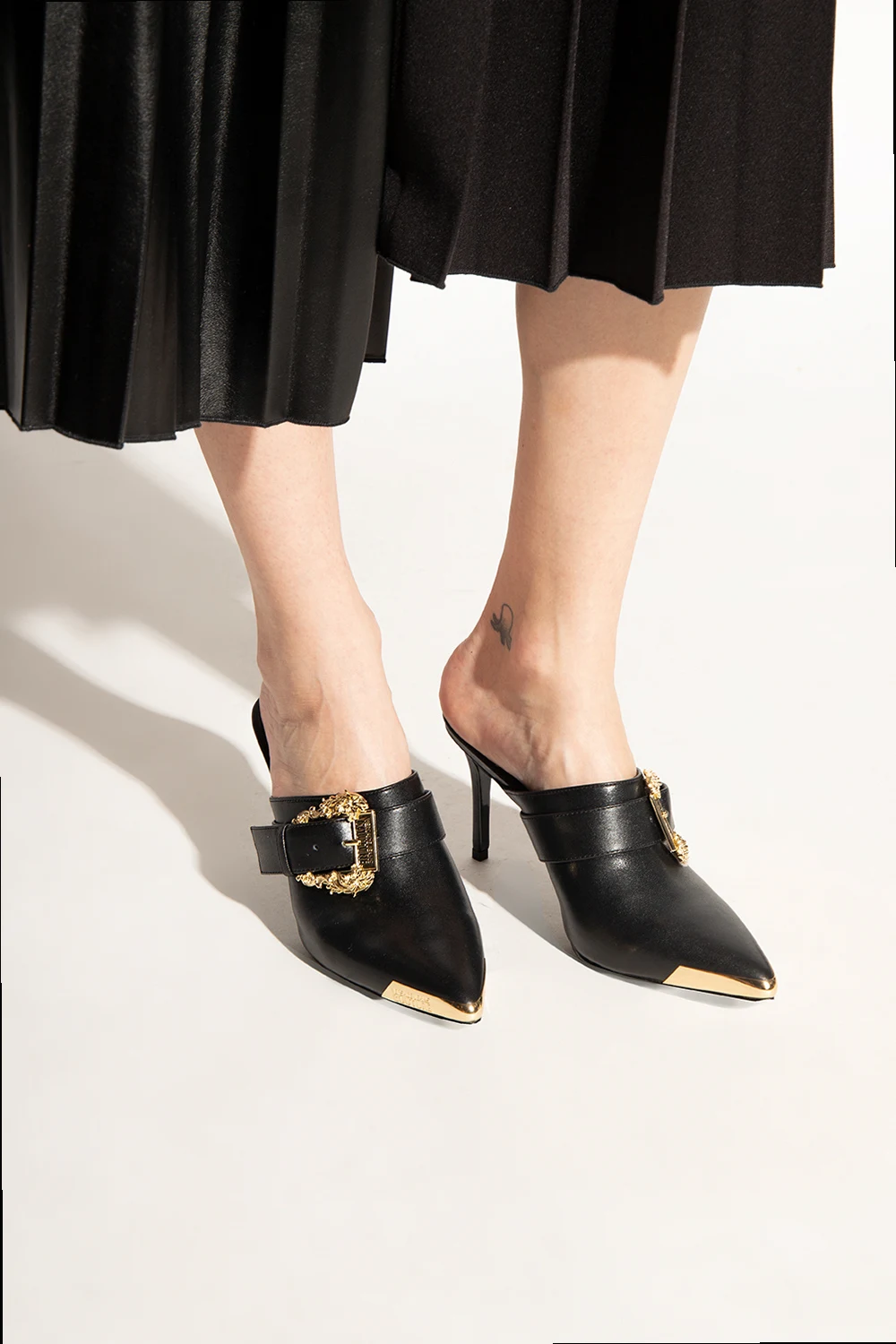 BLACK Heeled leather mules