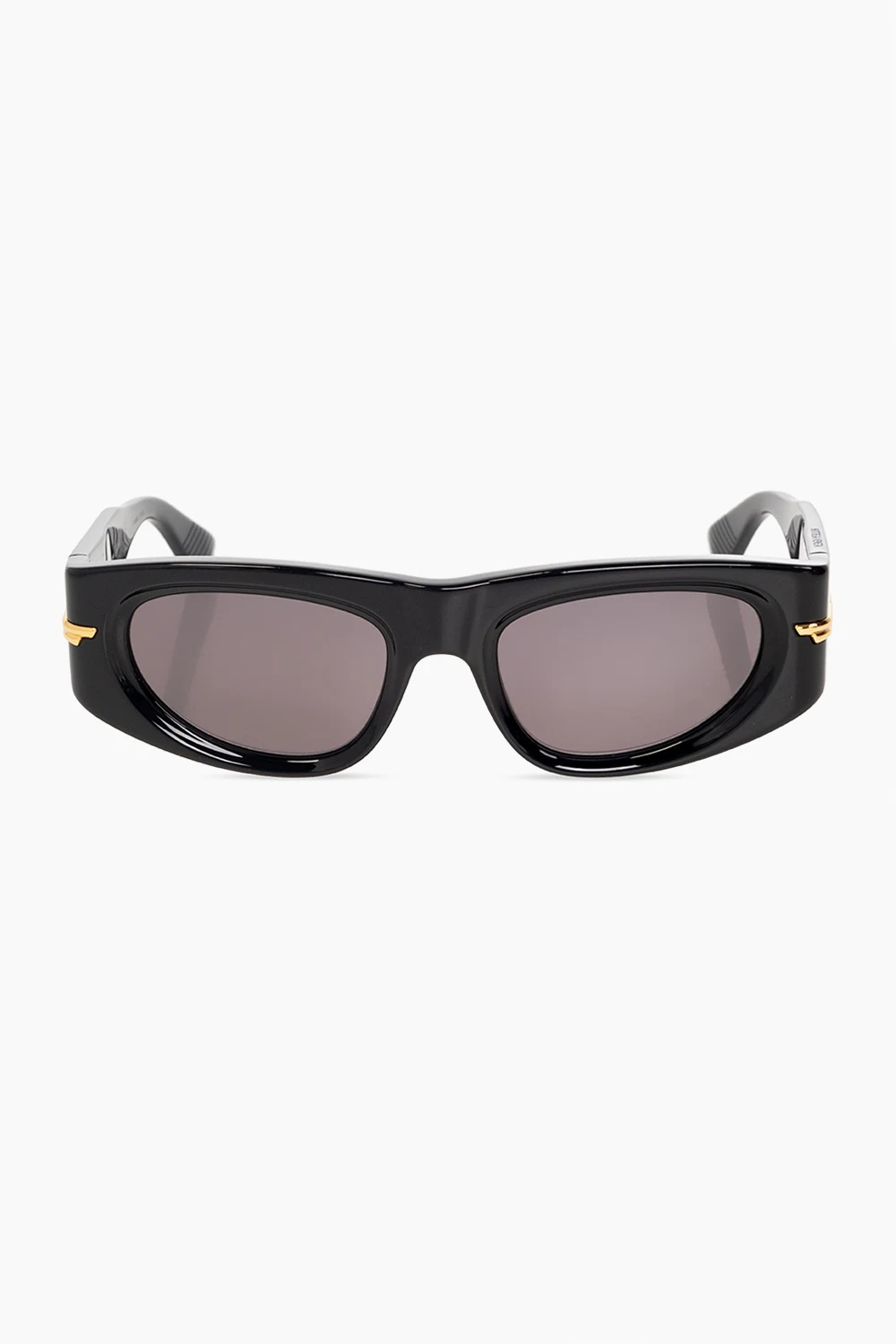 Sunglasses with appliqué