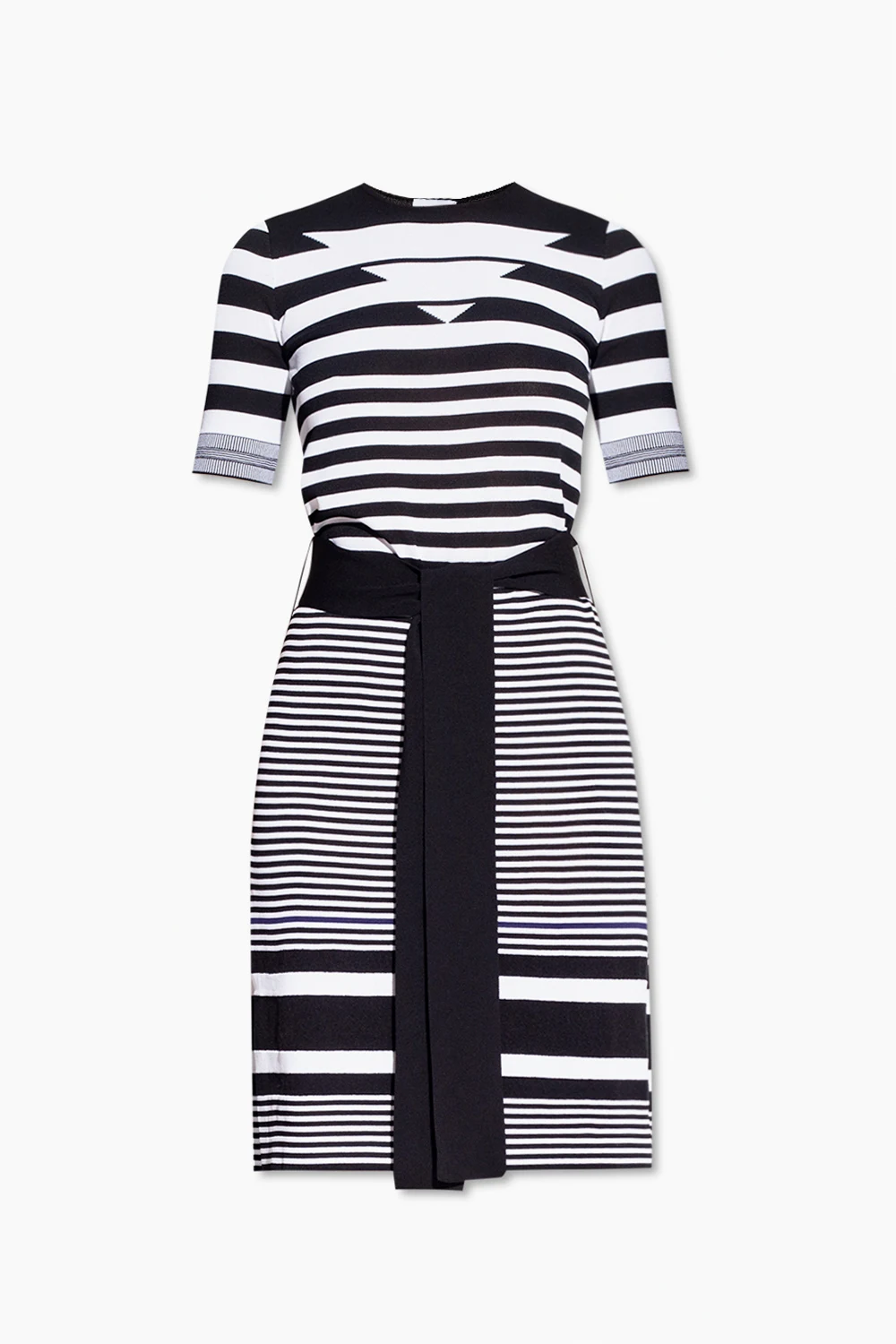 Short-sleeved dress
