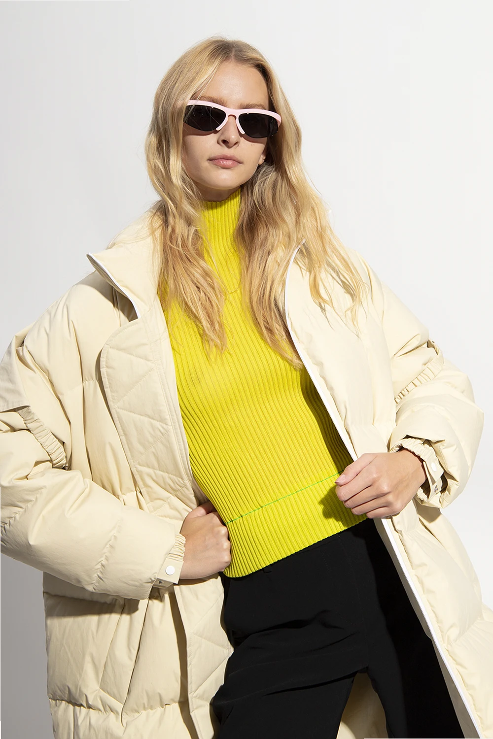 Sunglasses with logo