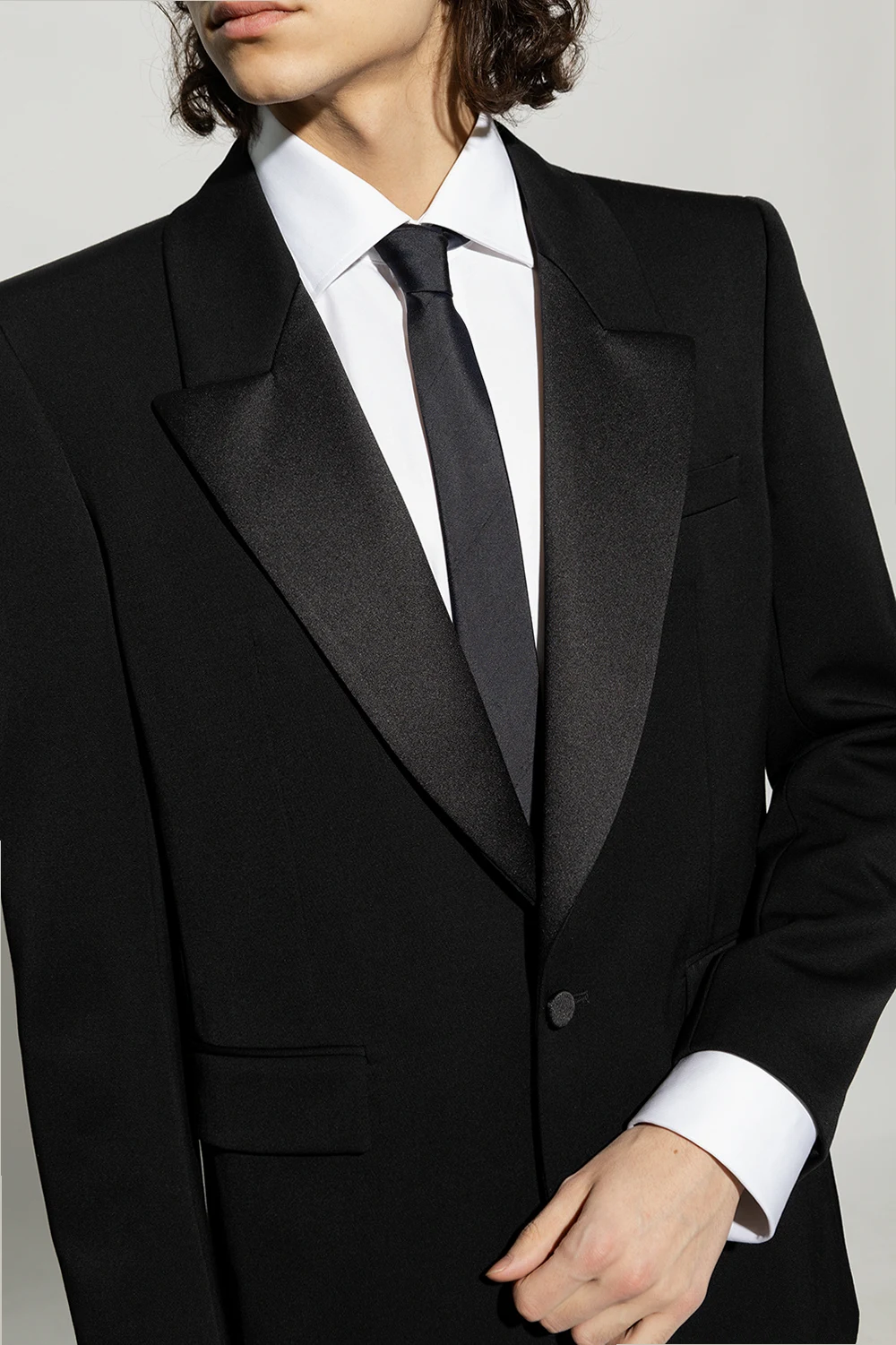 Silk tie