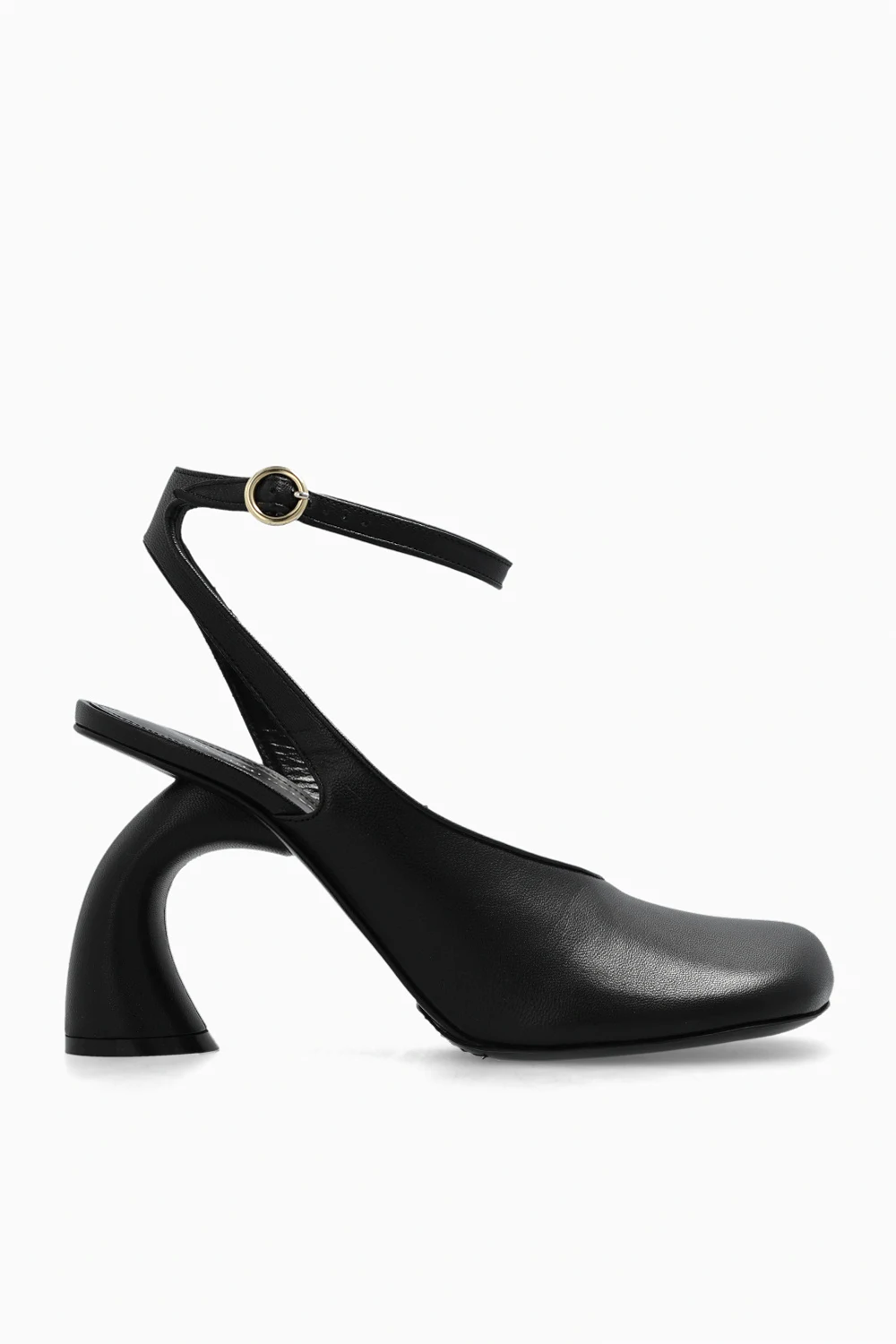 Leather pumps
