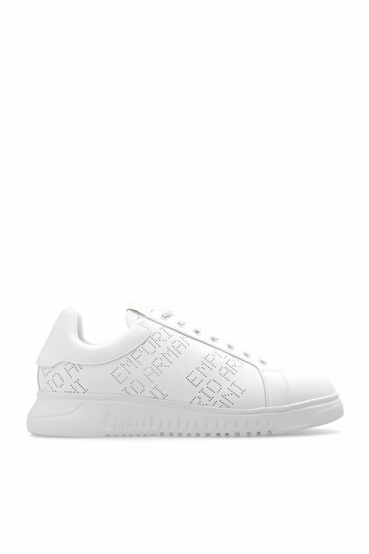 Sznurowane buty sportowe