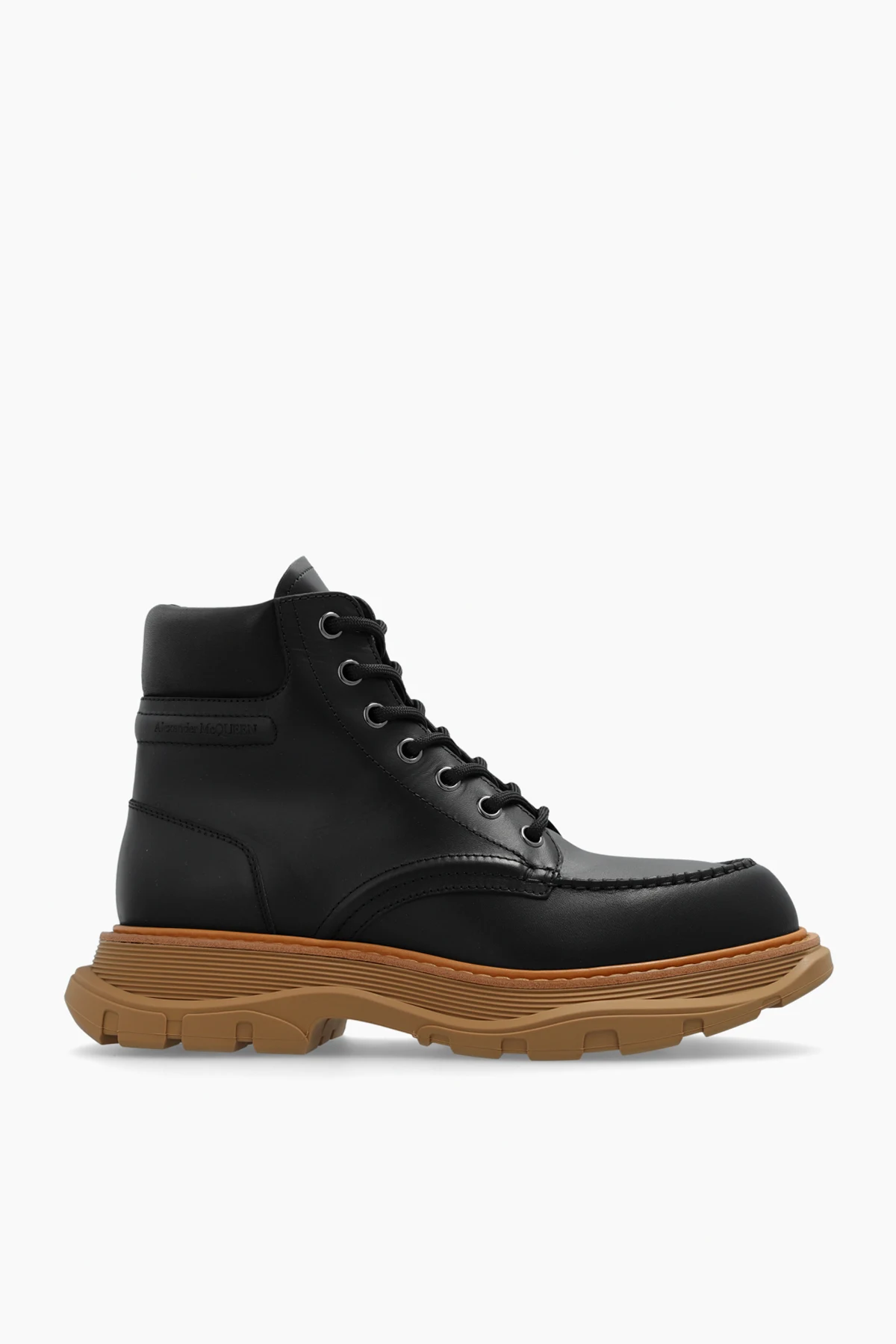 Sznurowane buty na platformie