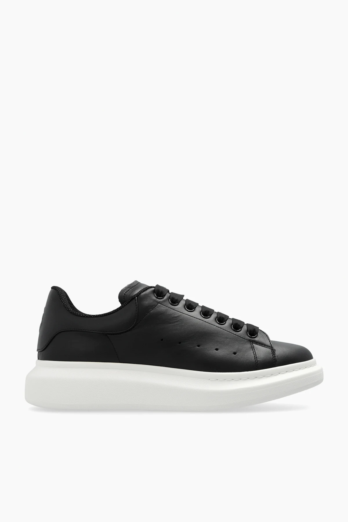 Sportliche Schuhe Oversized