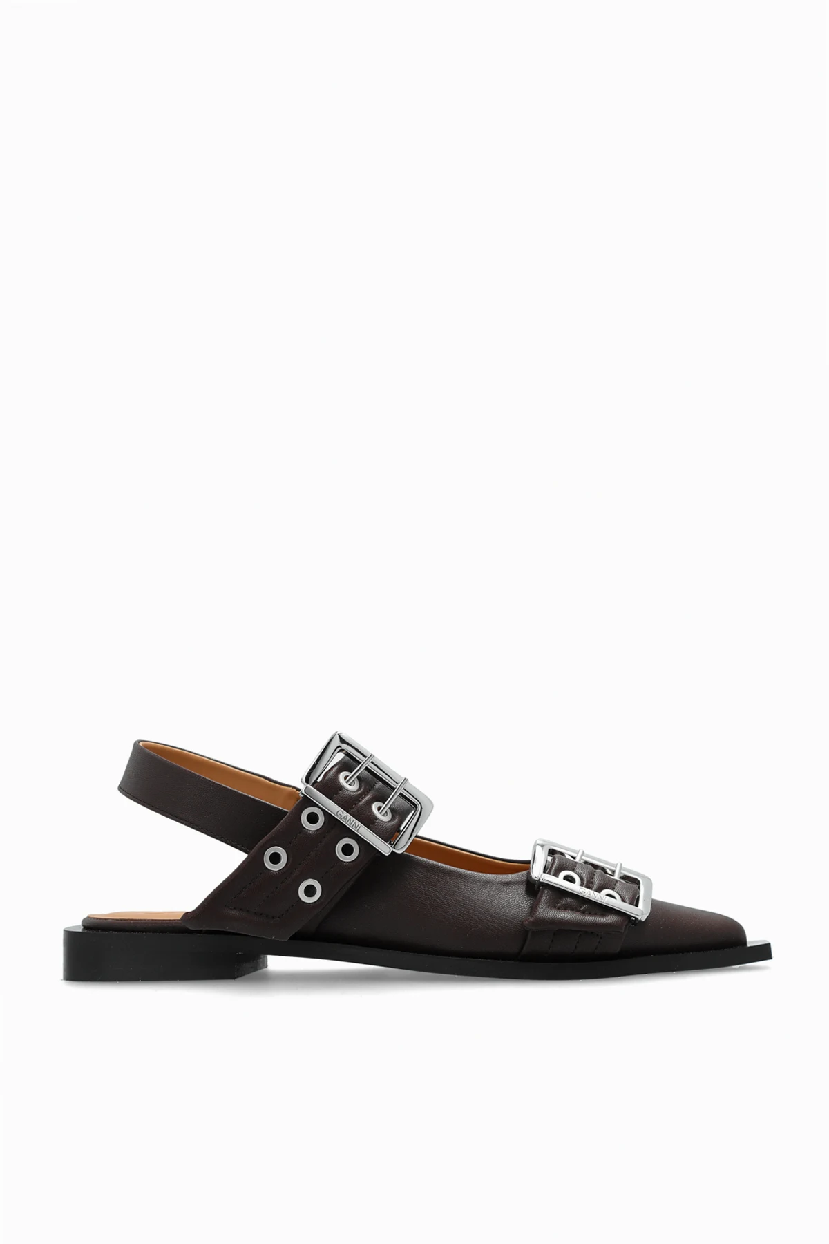 Schuhe mit Schnallen