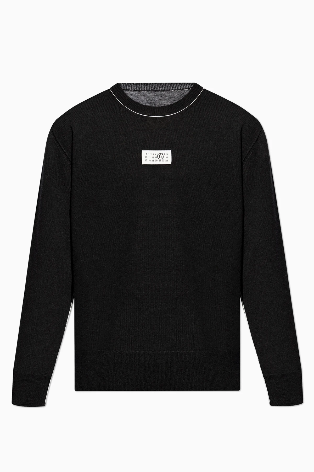 Sweter z naszywką z logo