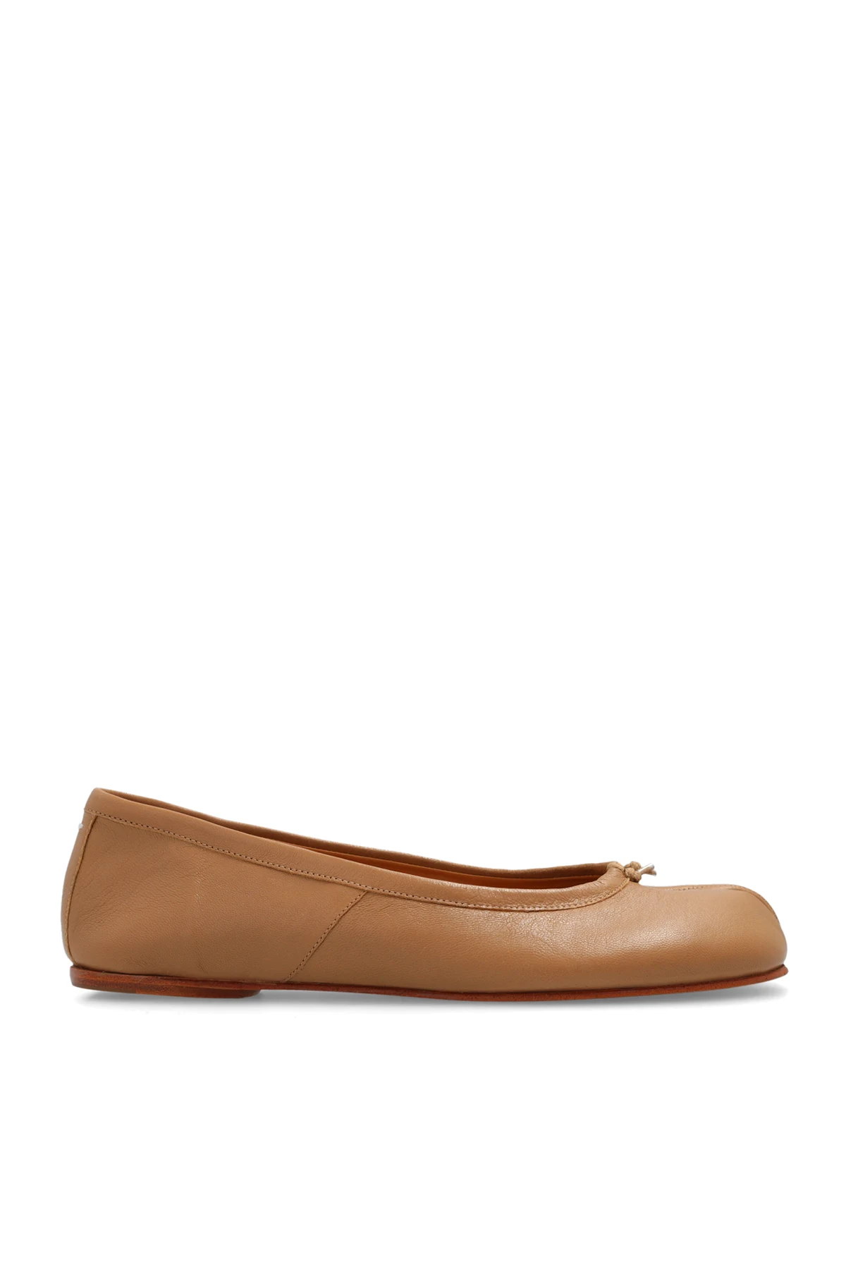 ‘Tabi’ split-toe ballet flats