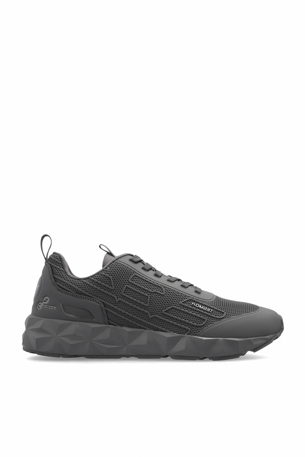 Sznurowane buty sportowe