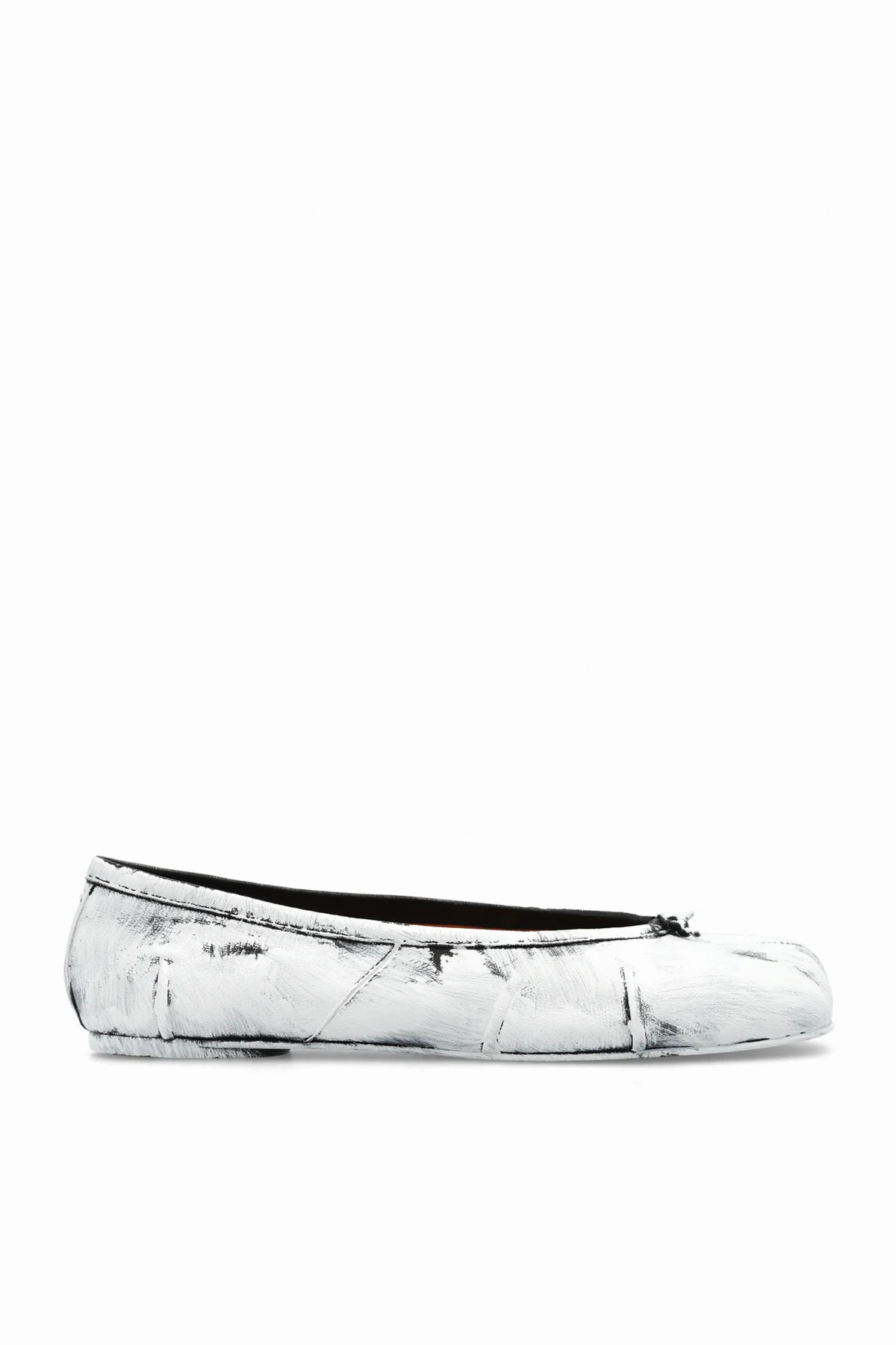 ‘Tabi’ ballet flats