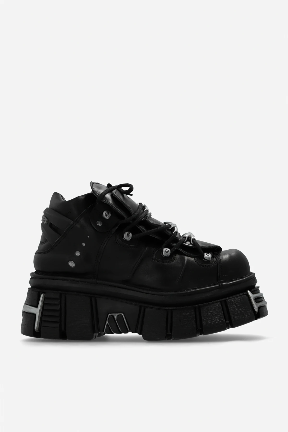 VETEMENTS x New Rock