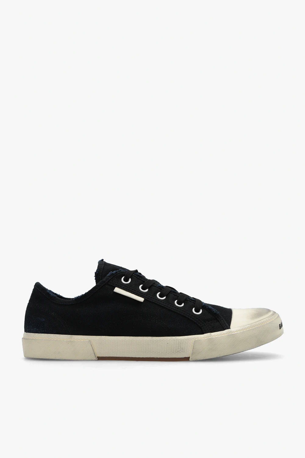 ‘Paris Low’ sneakers
