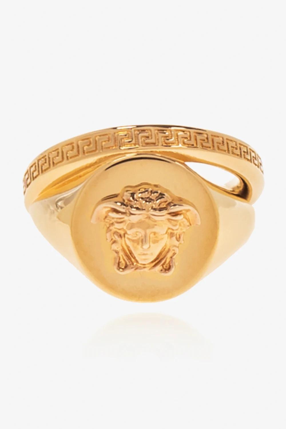 Signet ring with Medusa