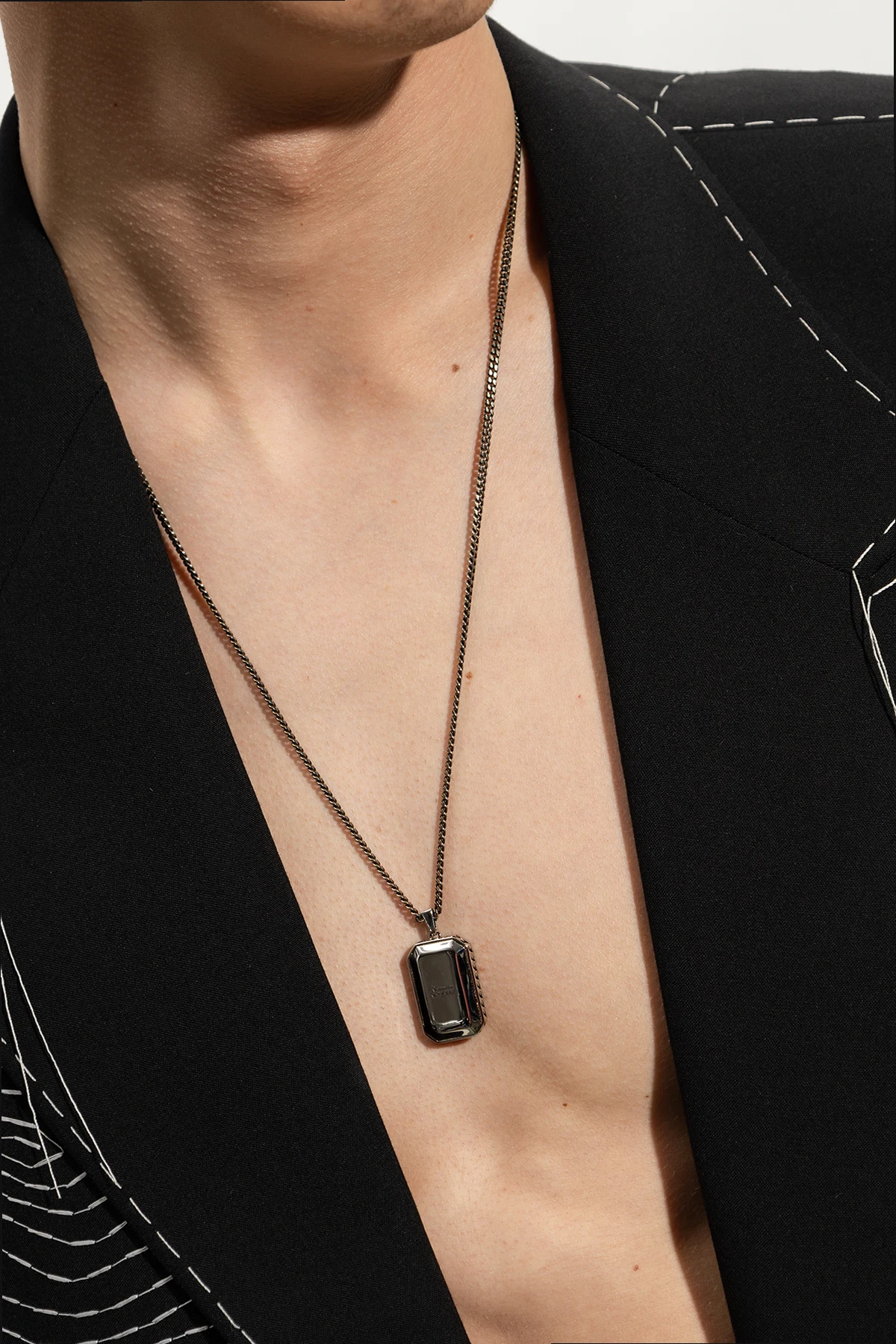 Necklace with pendant