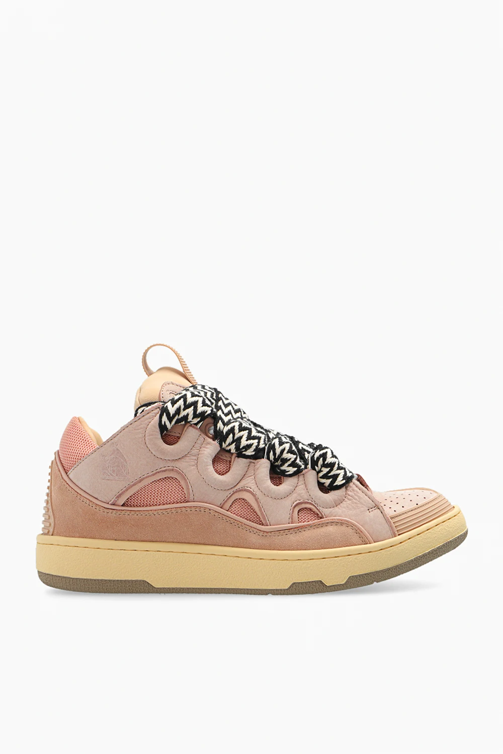 ‘Curb’ sneakers