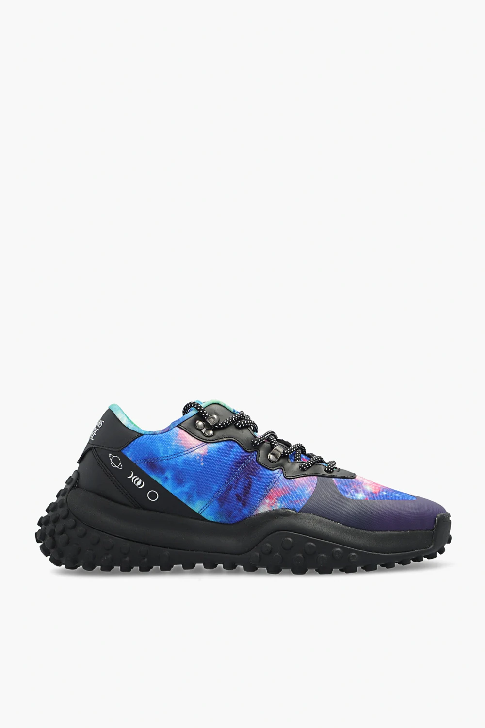 Sneakers with logo