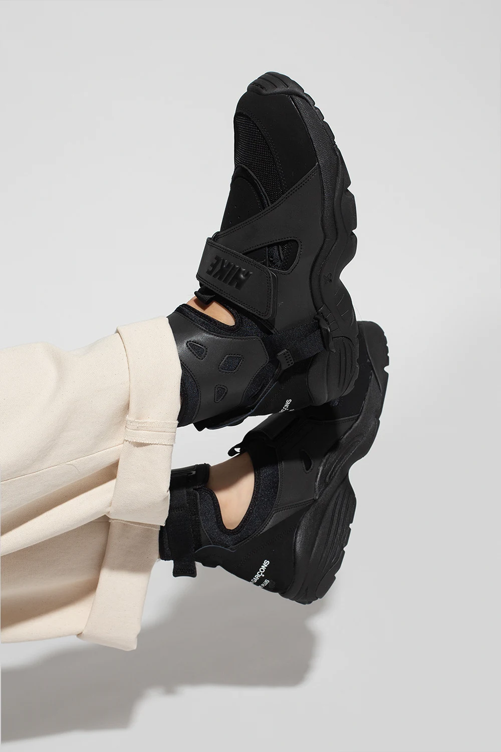 'Air Carnivore' sneakers