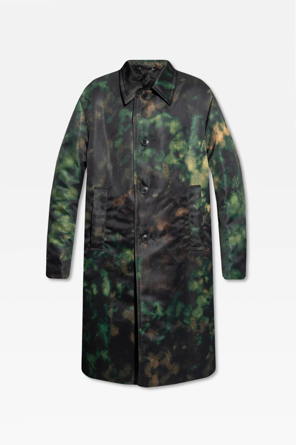Coat with pockets