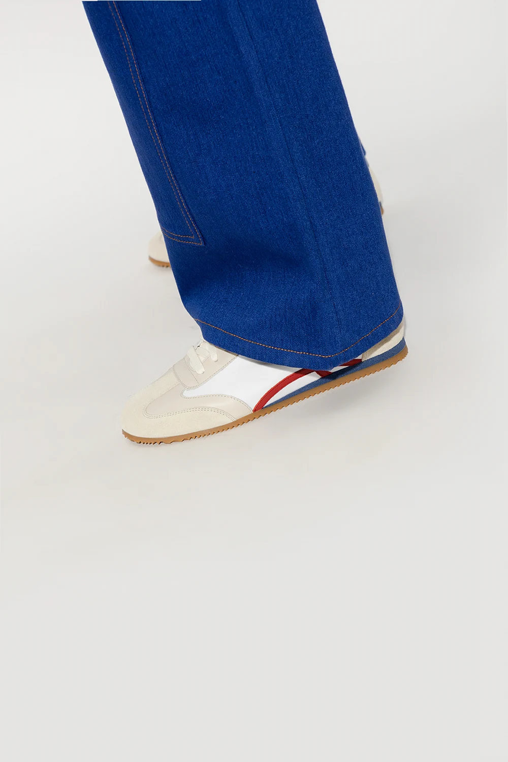 Buty sportowe z logo