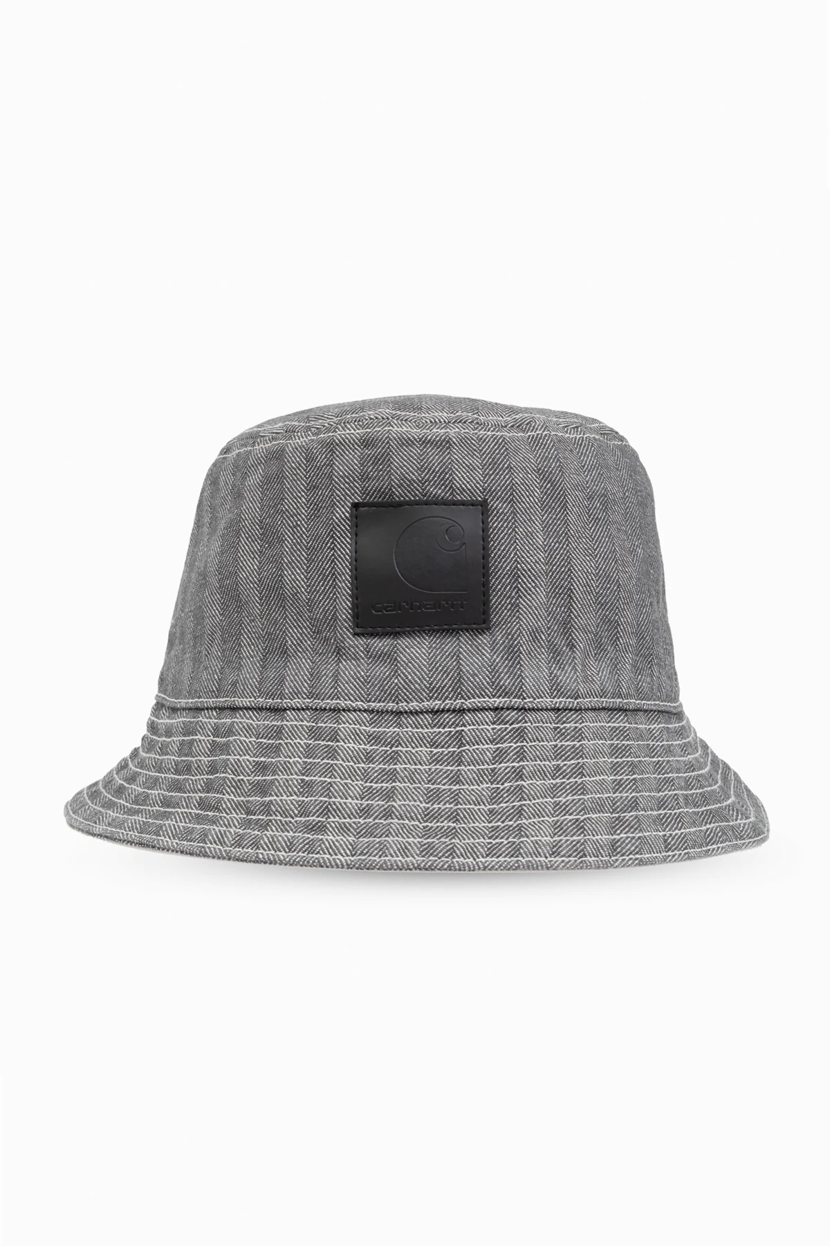 Kapelusz z nzaszywką z logo