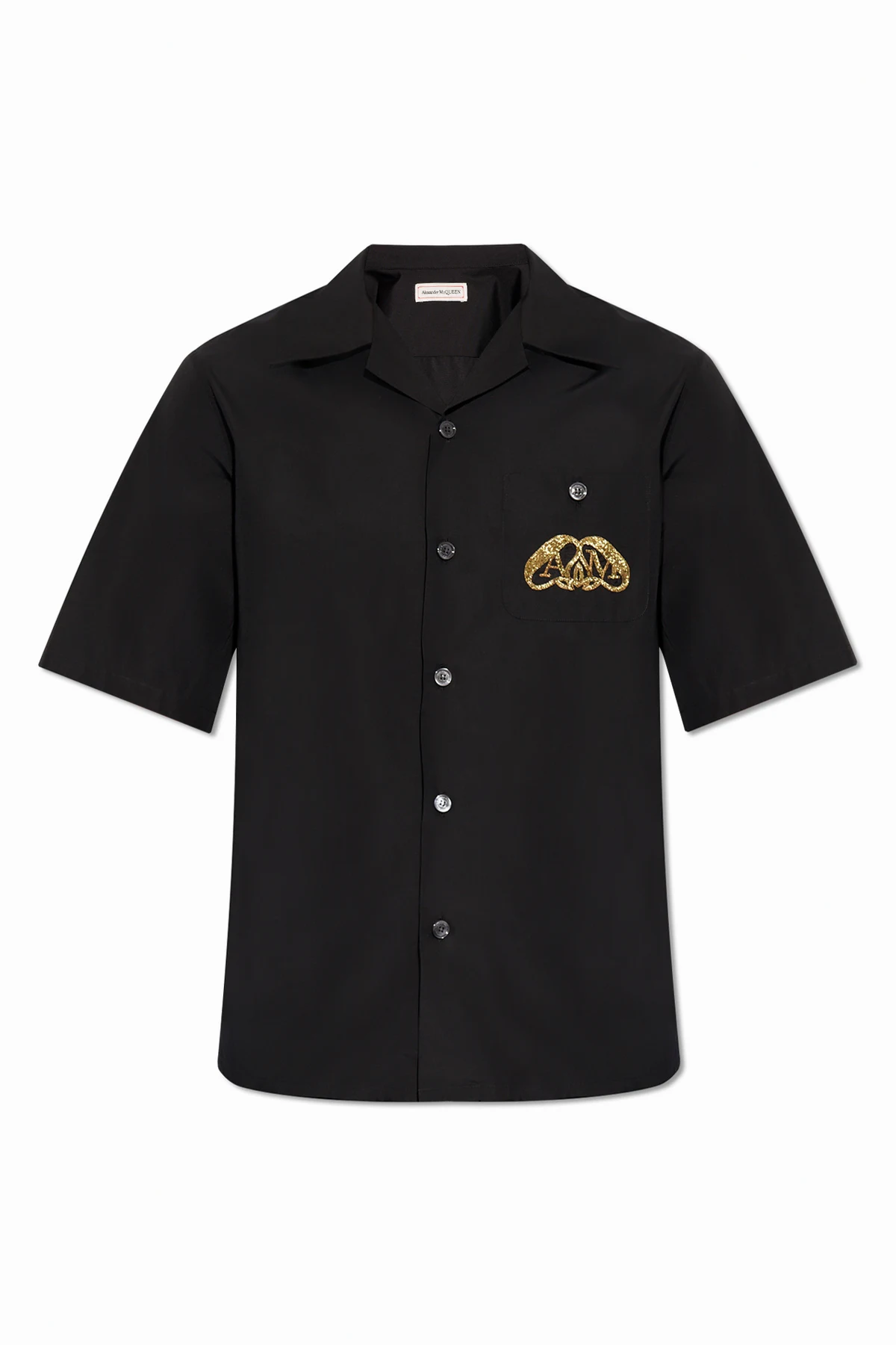 Shirt with short sleeves