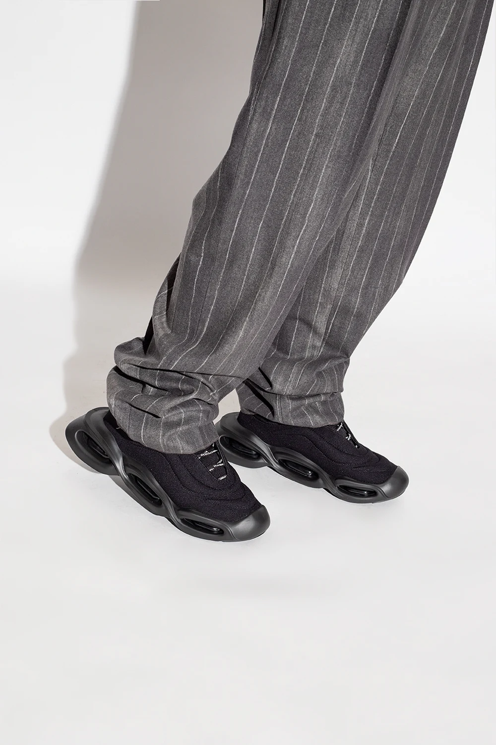 ‘Wave’ sneakers