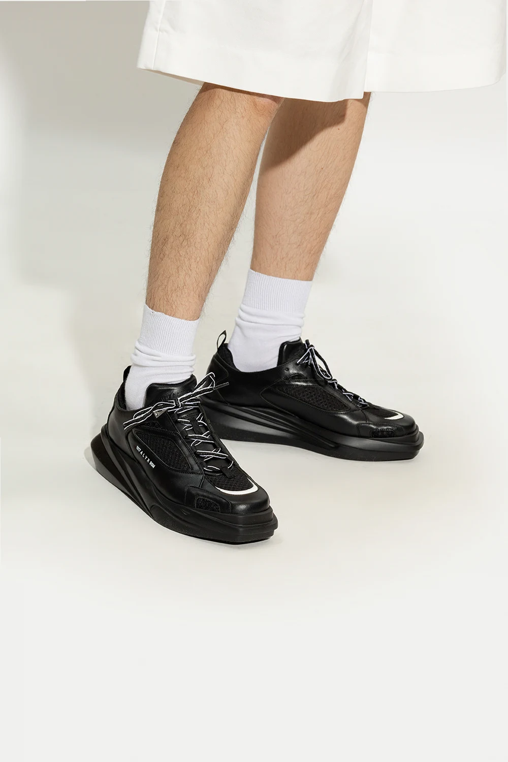 Buty sportowe z logo