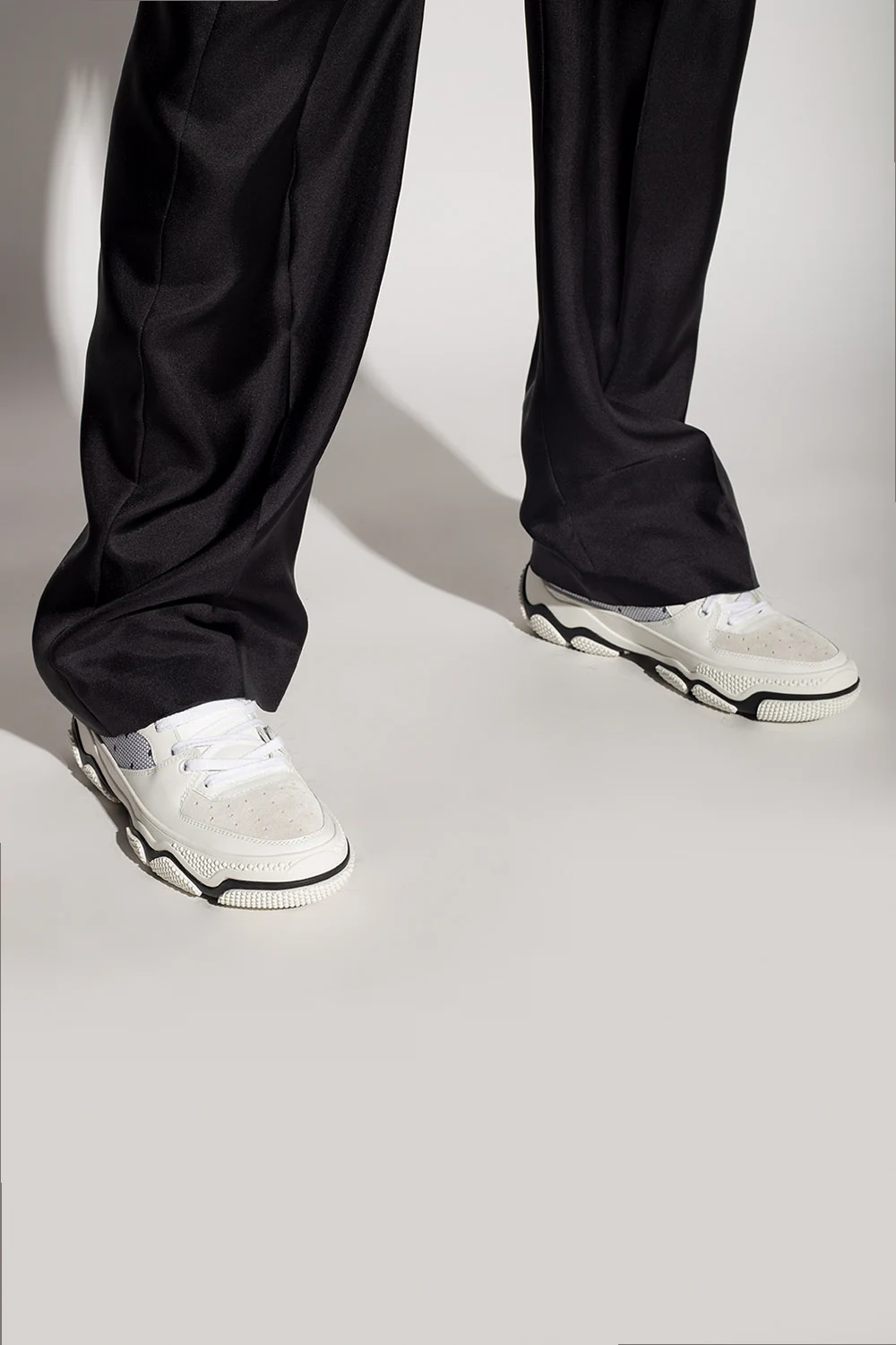 Sneakers with logo