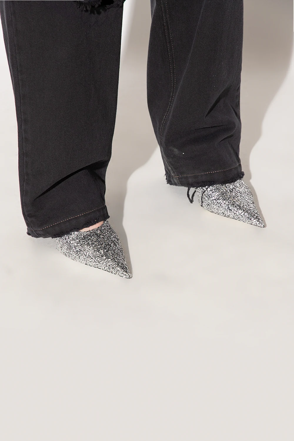 ‘Knife’ mules