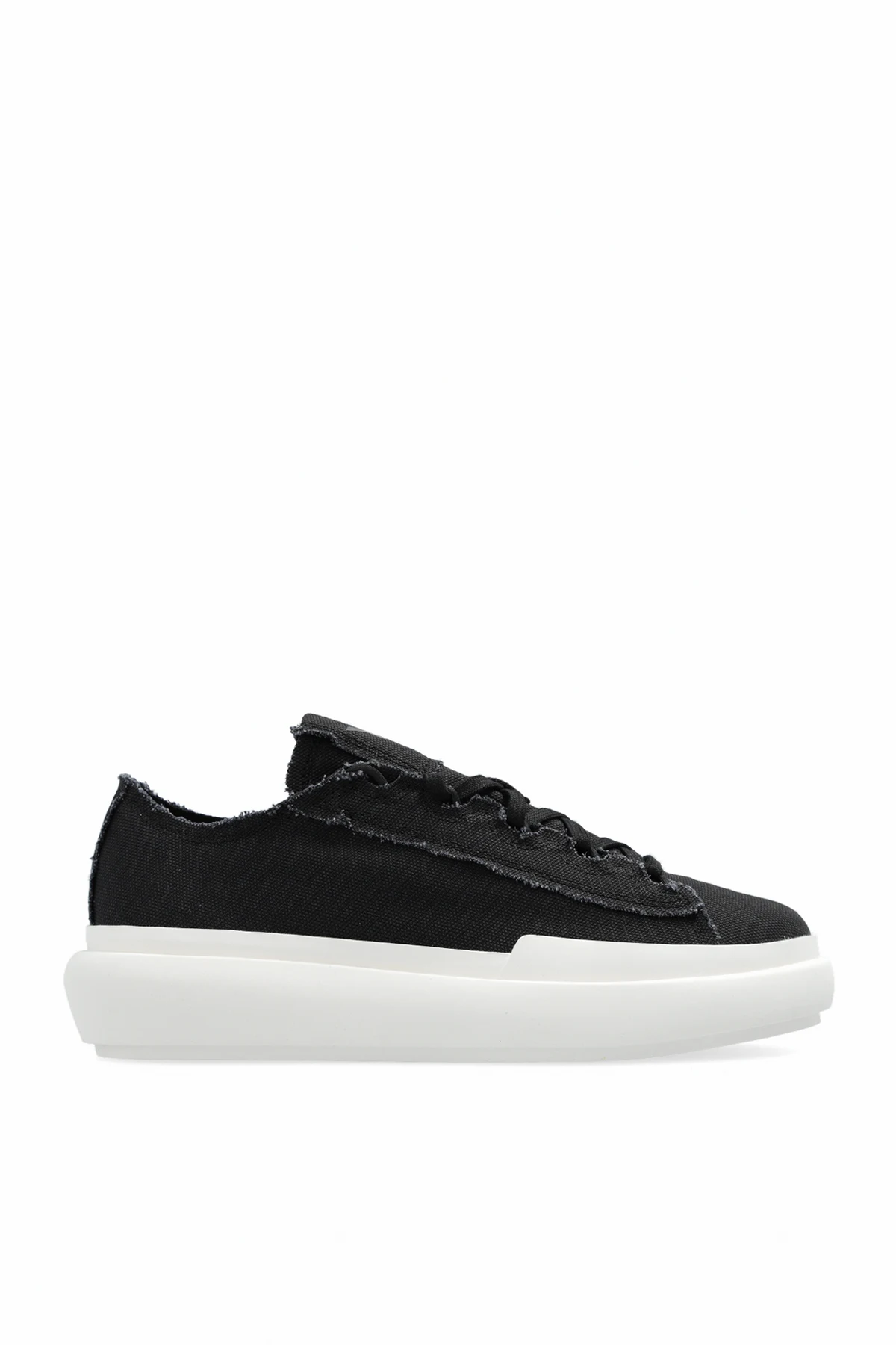 ‘Nizza Low’ sneakers