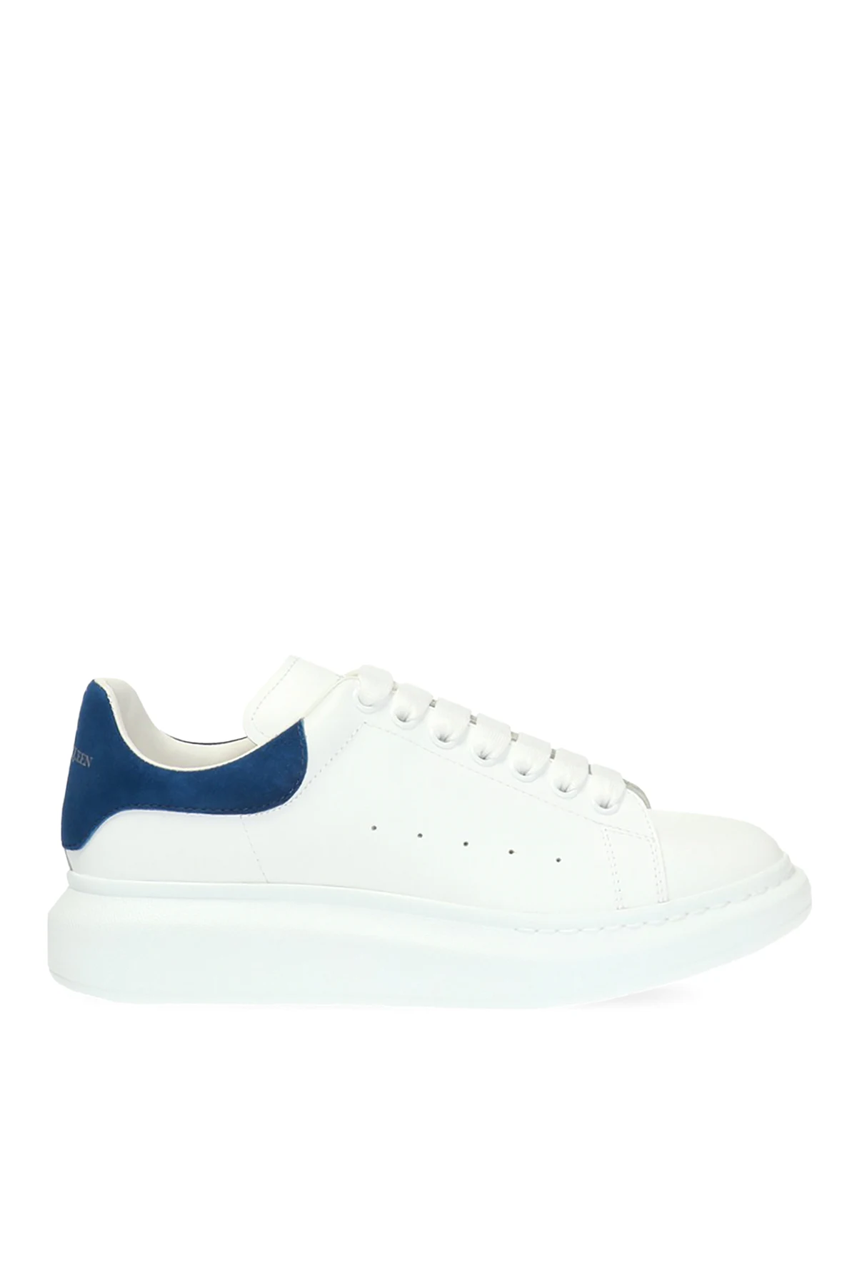 Sneakers with suede insert