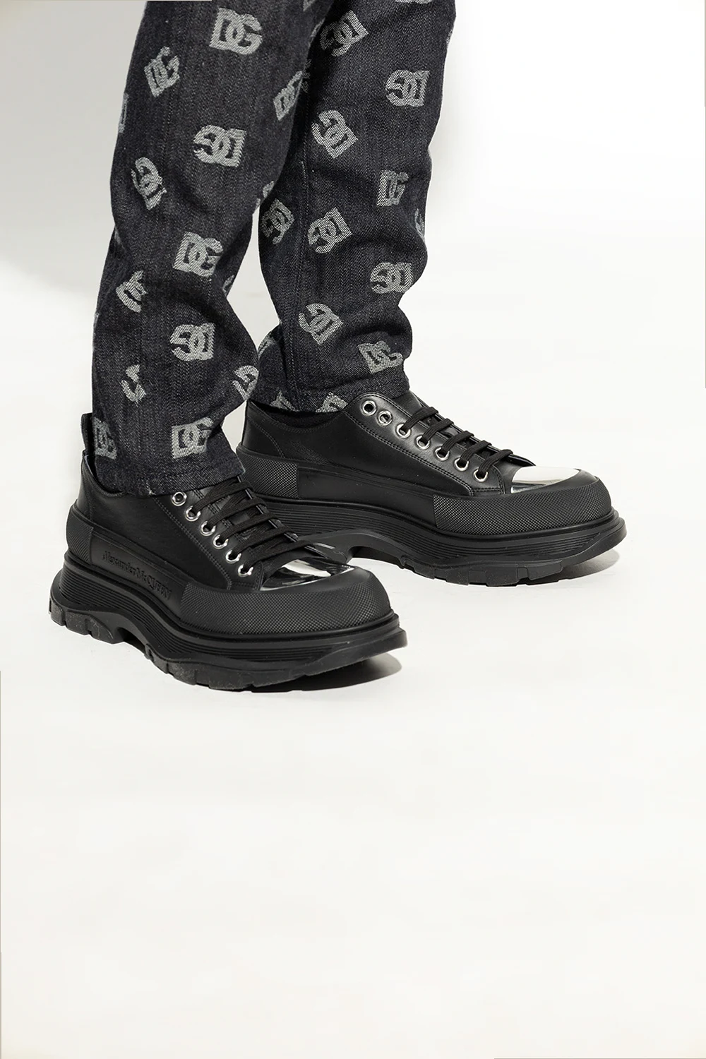 Leather platform sneakers