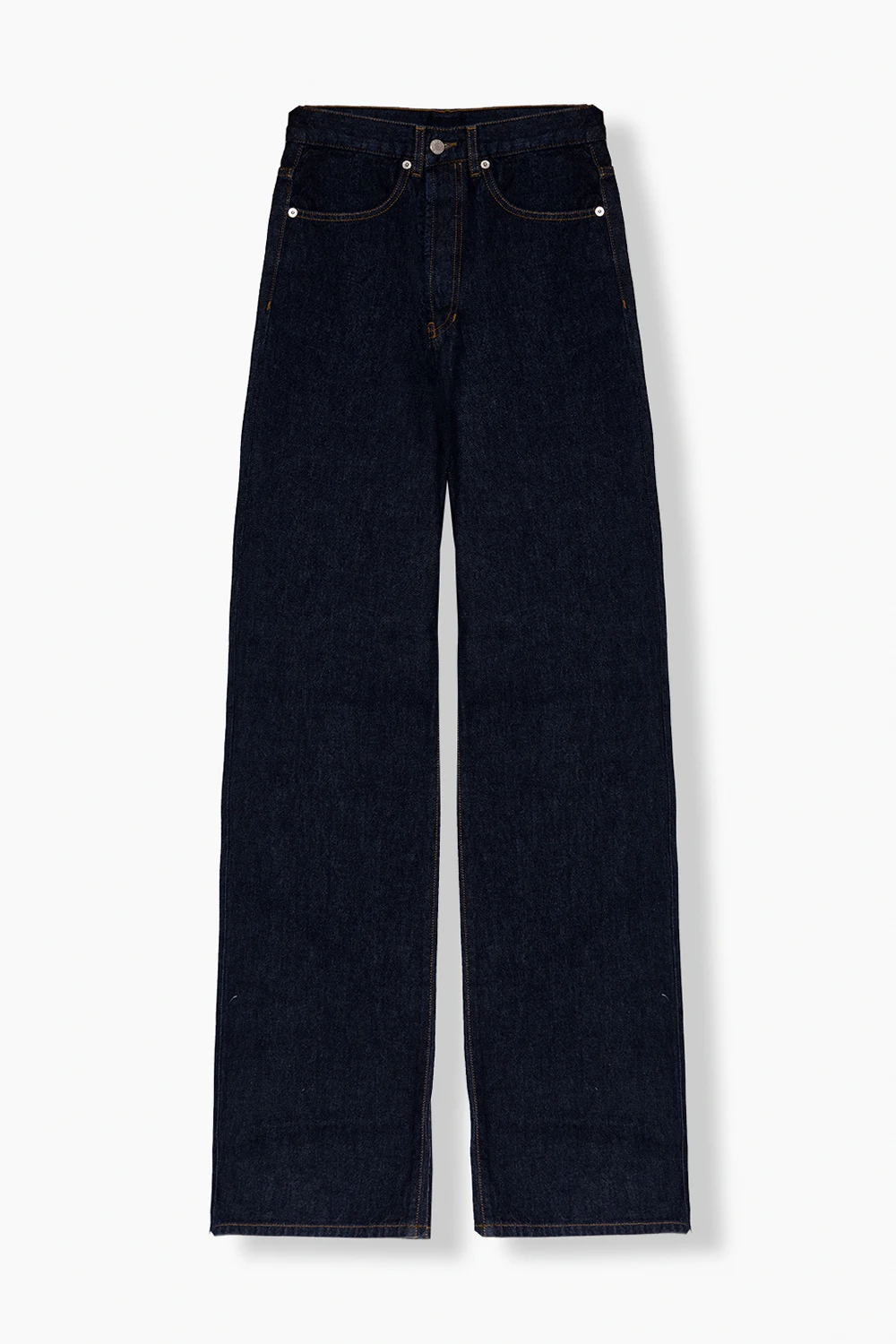 Jeans with straight legs