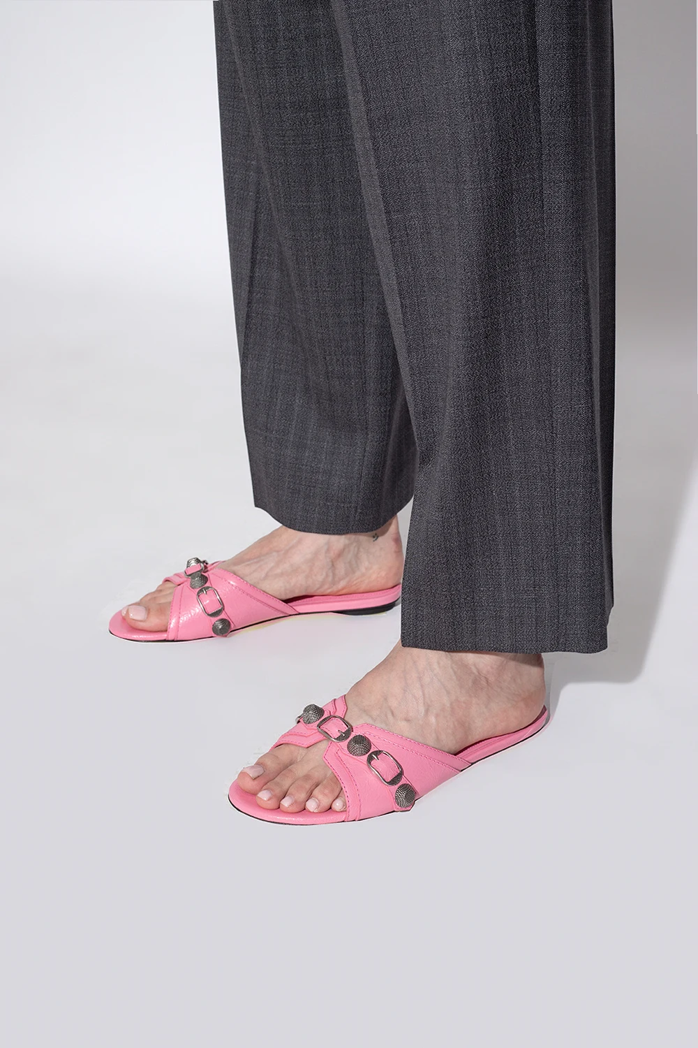 ‘Cagole’ slides