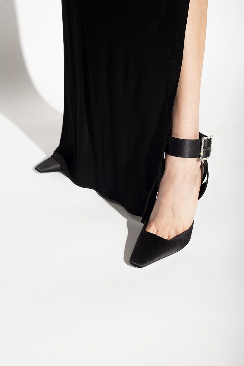 ‘Fanny’ satin pumps