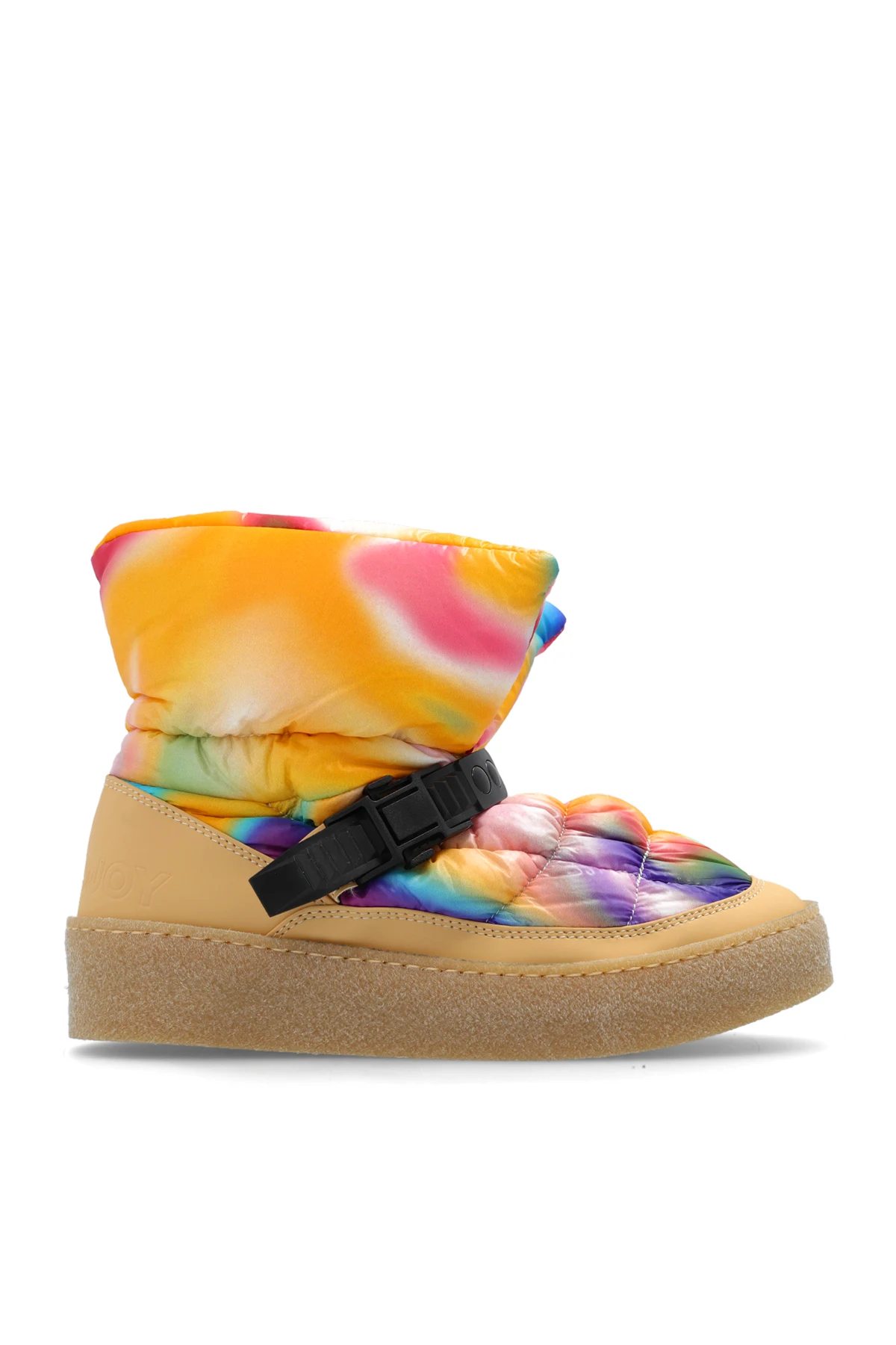 Patterned snow boots