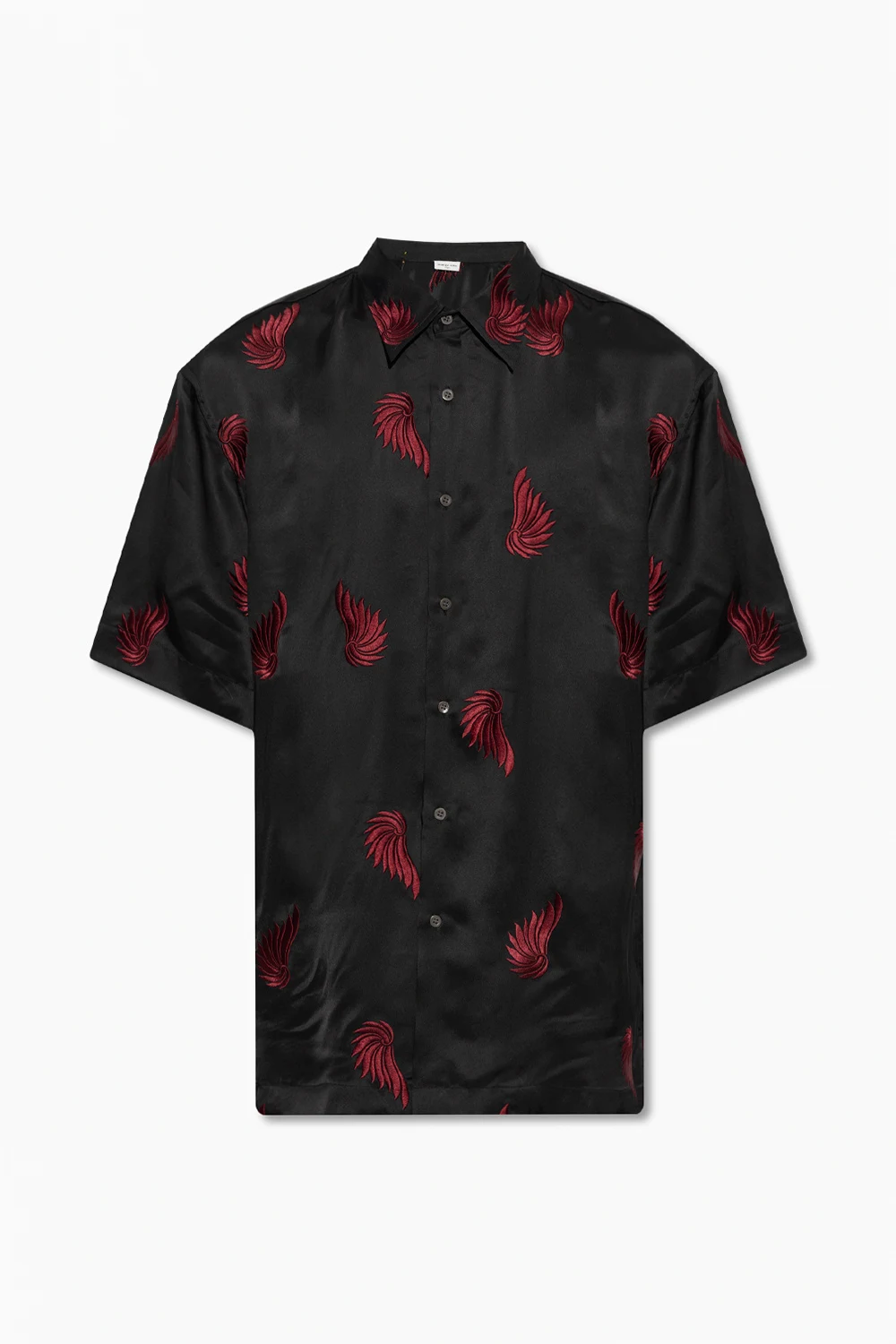 Shirt with short sleeves