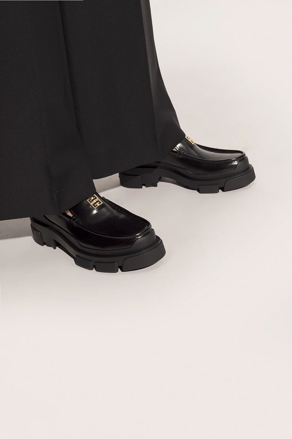 ‘Terra’ leather shoes