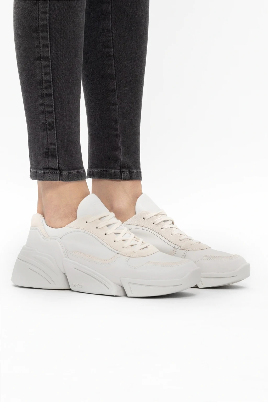 Buty sportowe z logo
