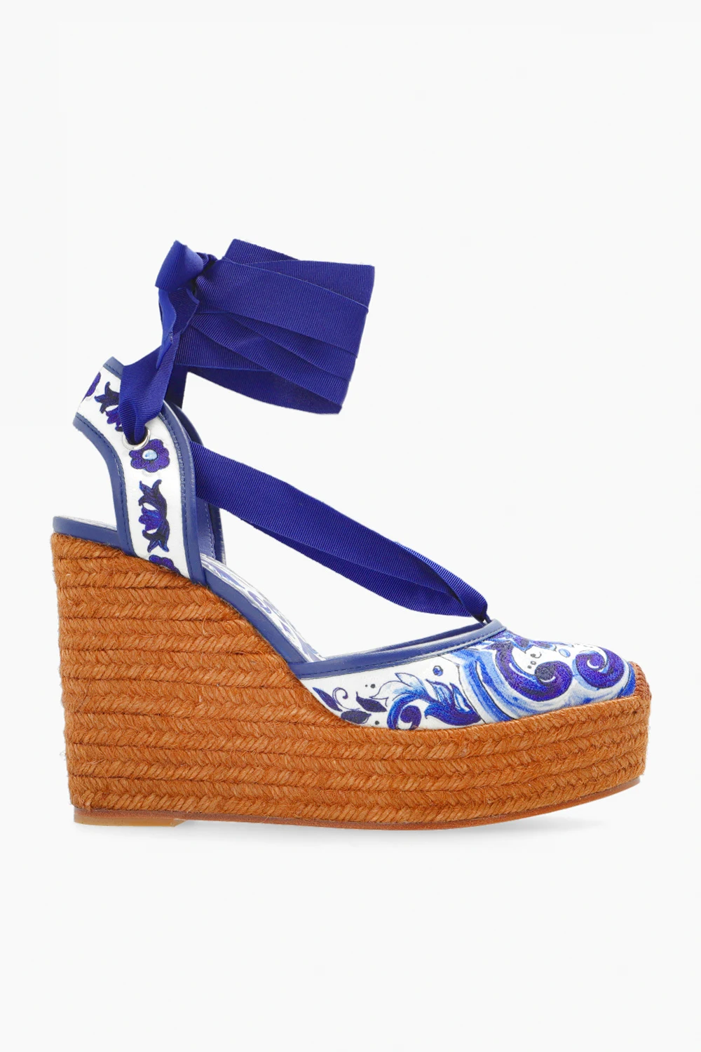 Patterned wedge shoes