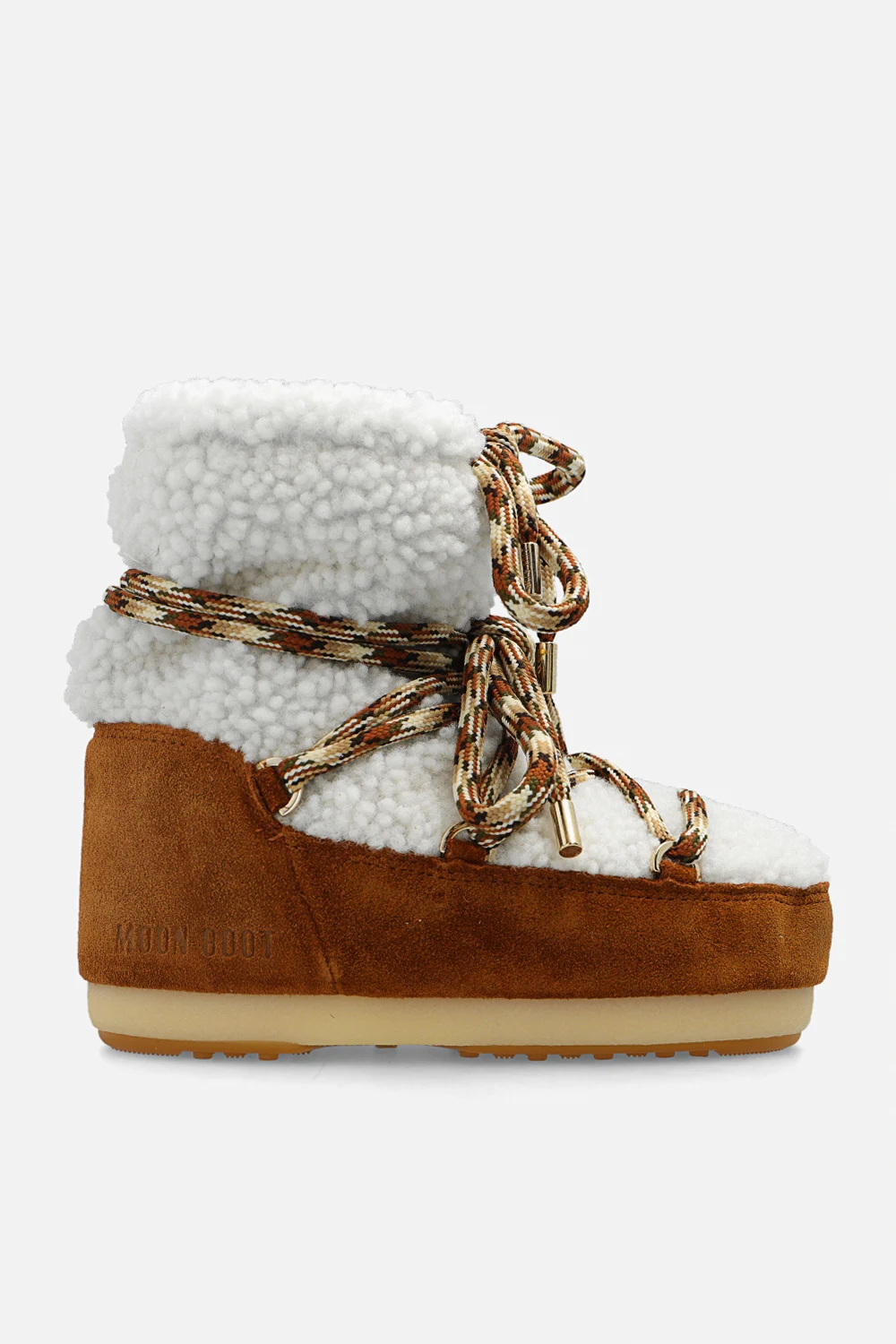 ‘Light Low’ snow boots