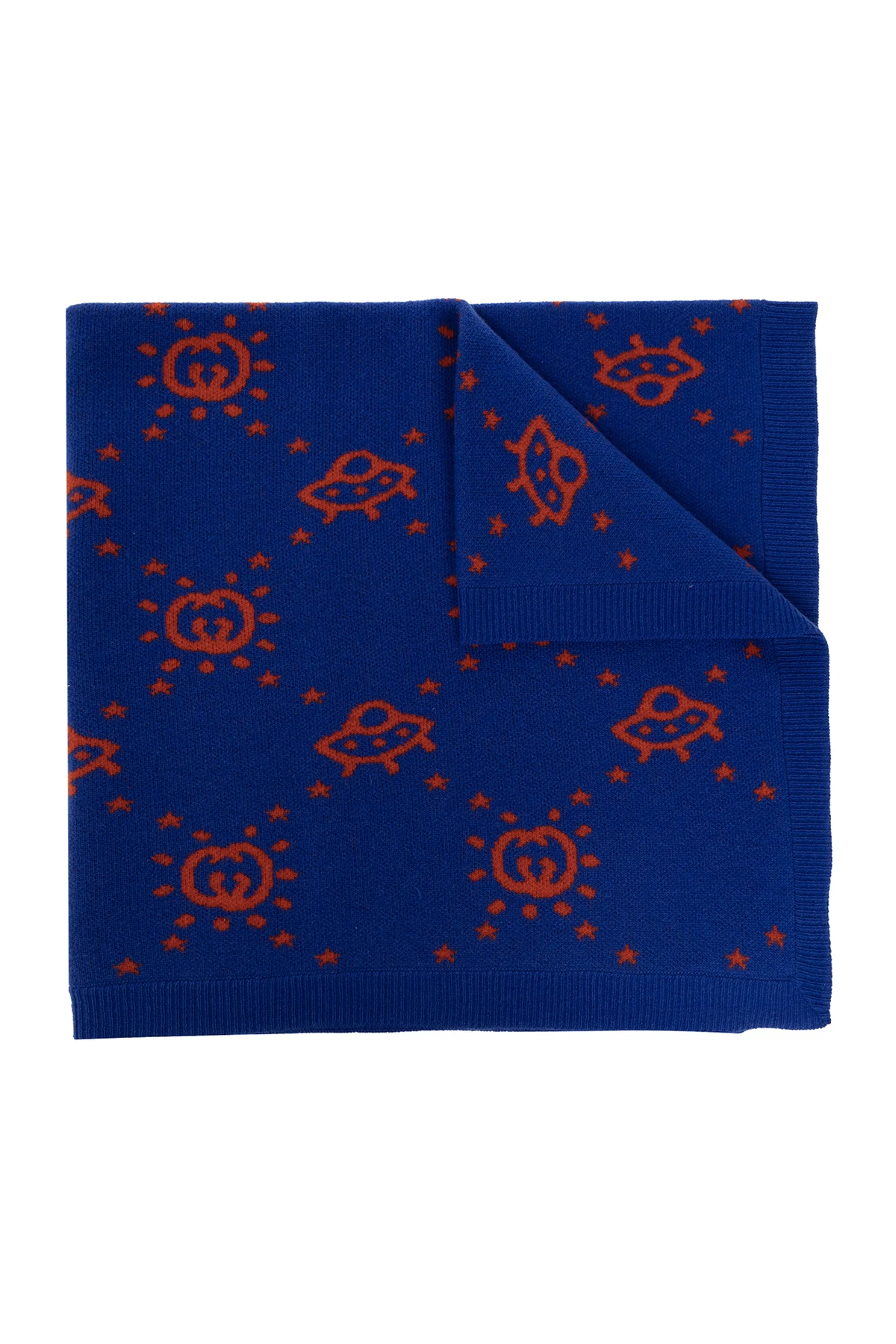 Blanket with ‘GG’ logo