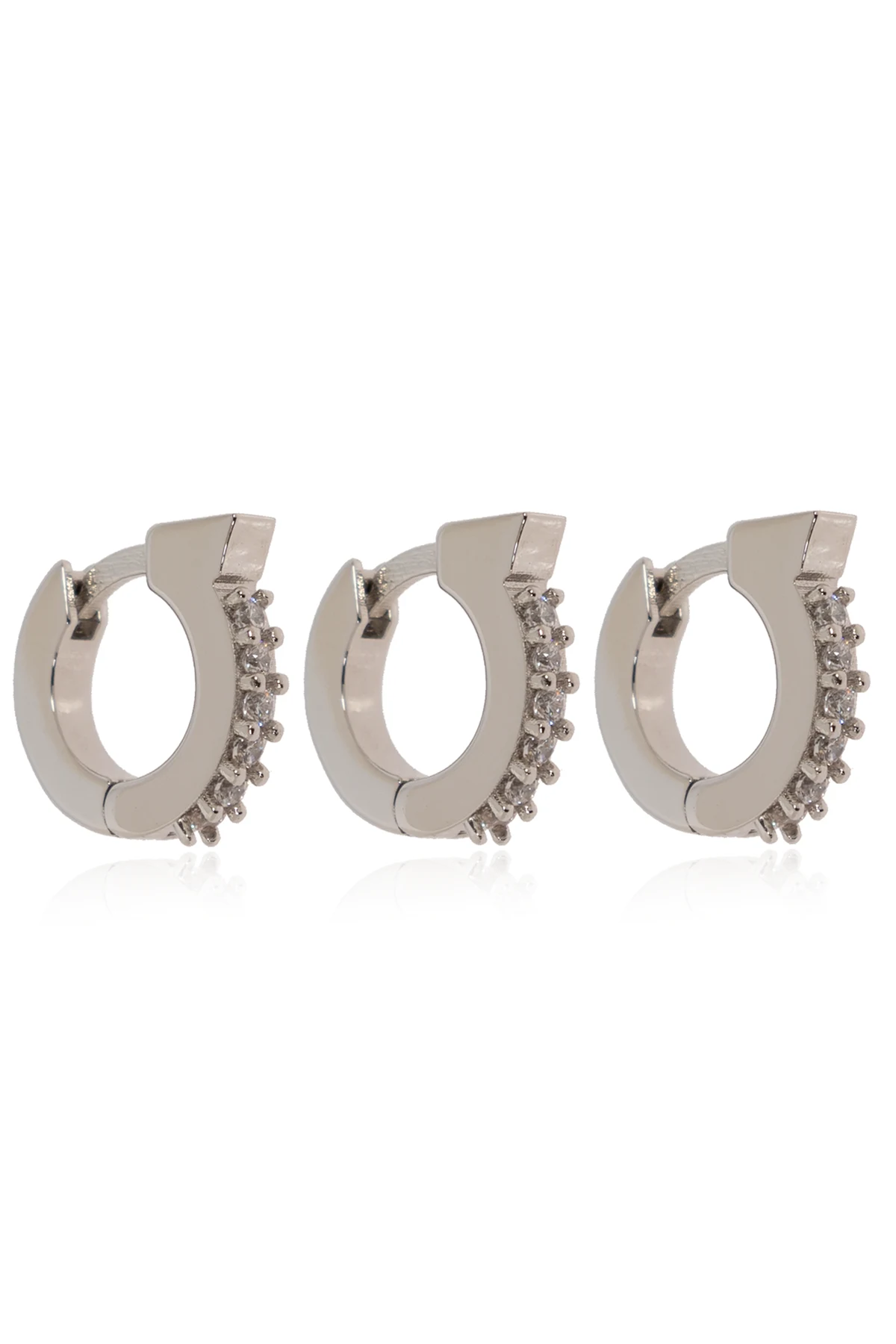 Set aus drei Ohrringen