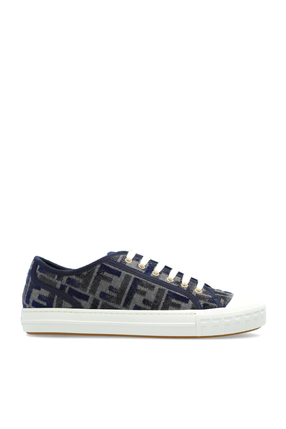 Buty sportowe z monogramem