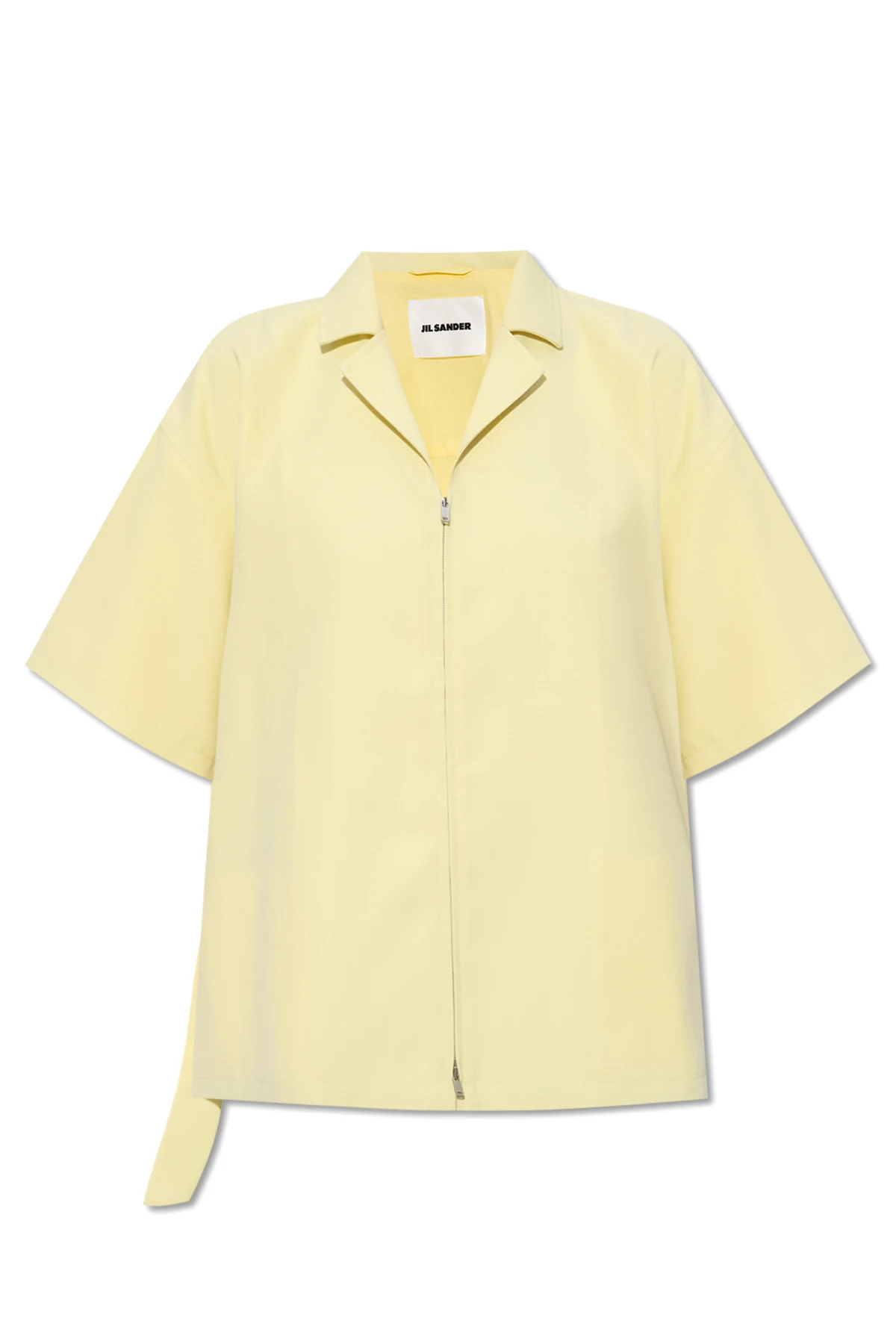 Shirt with short sleeves